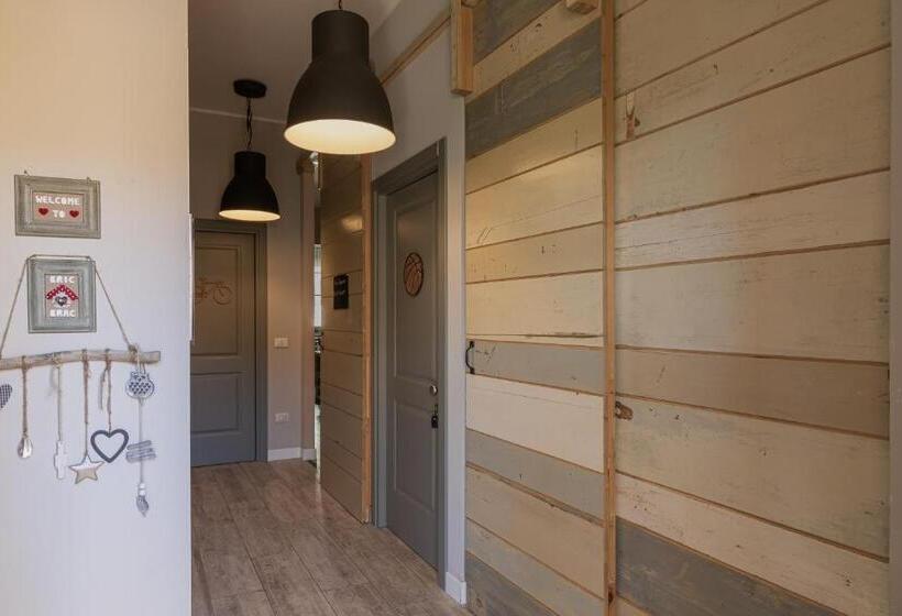 Bed And Breakfast Bric & Brac