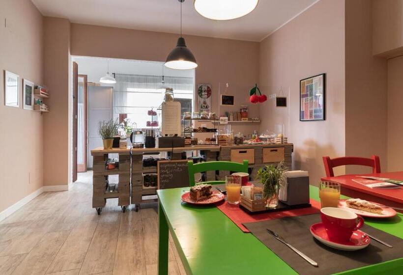 Bed And Breakfast Bric & Brac