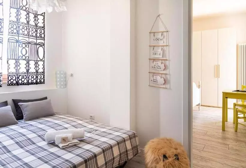 Bed And Breakfast Bric & Brac