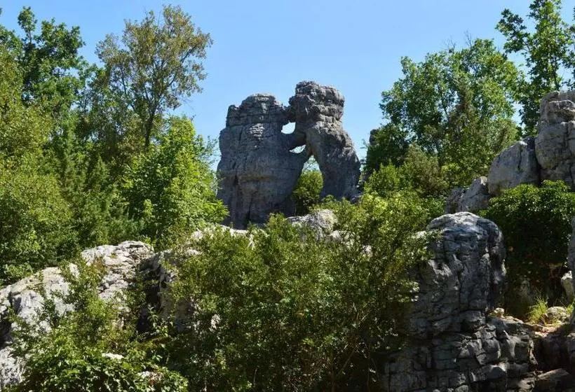 Aamiaismajoitus (B&B) Le Mas Des Monèdes