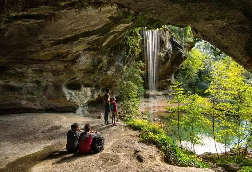 Aamiaismajoitus (B&B) Le Mas Des Monèdes