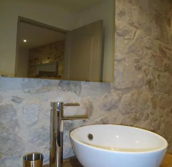 Aamiaismajoitus (B&B) Le Mas Des Monèdes