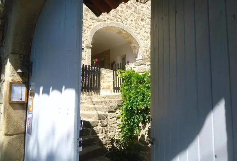 Aamiaismajoitus (B&B) Le Mas Des Monèdes