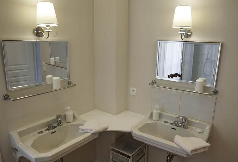 تختخواب و صبحانه Le Gîte Du Bas Manoir