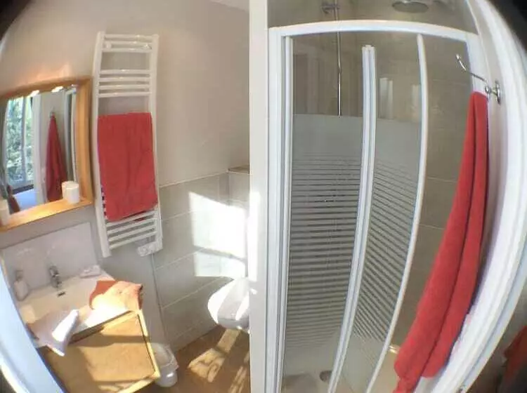 ベッドアンドブレックファースト Le Gîte Du Bas Manoir