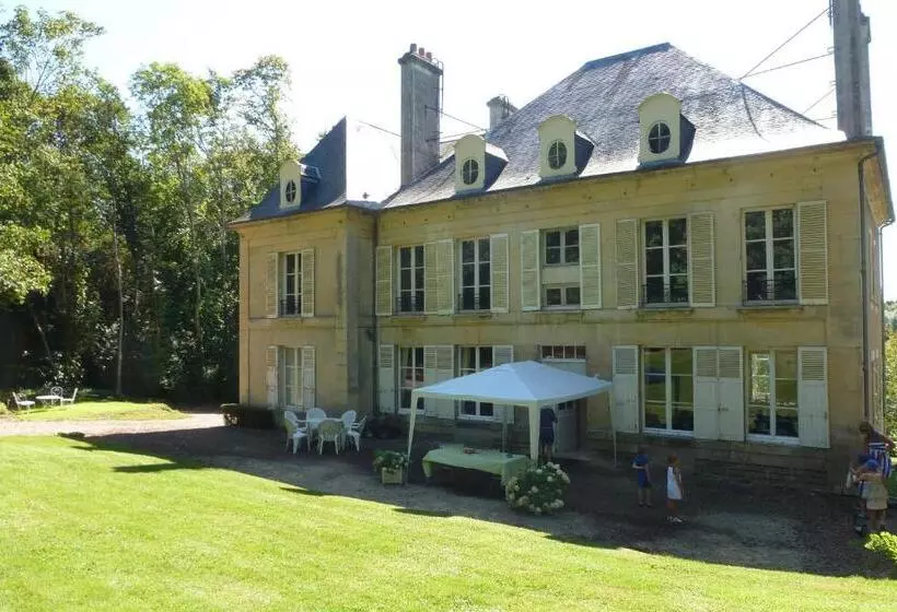 ベッドアンドブレックファースト Le Gîte Du Bas Manoir