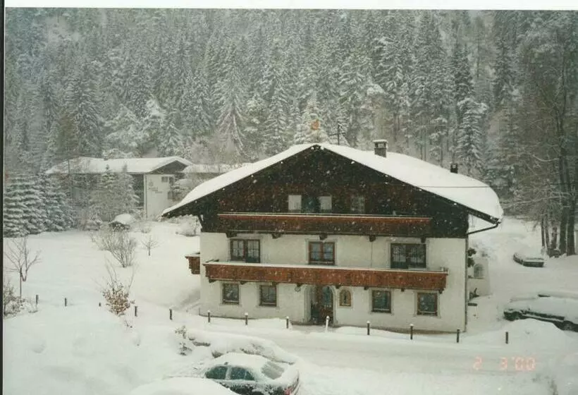 تختخواب و صبحانه Stöffelhof