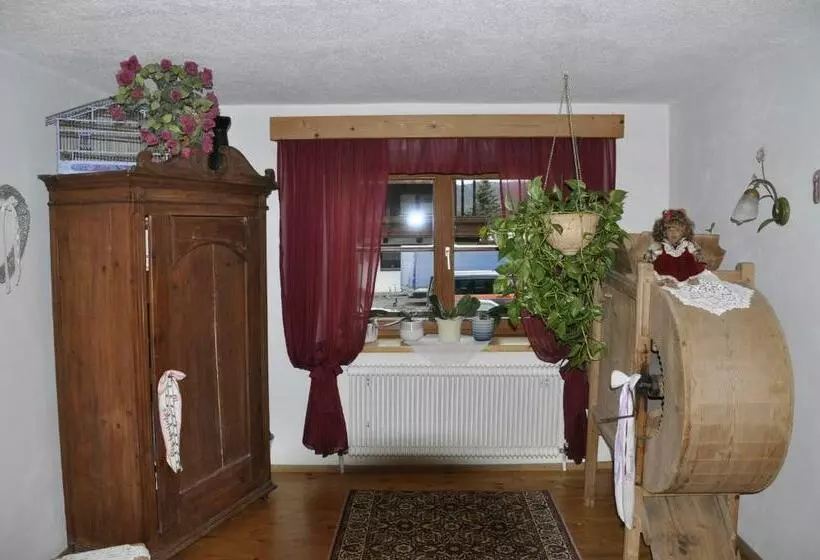 تختخواب و صبحانه Stöffelhof