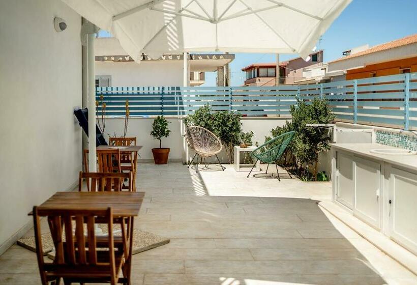 Bed and Breakfast Via Del Mare 36