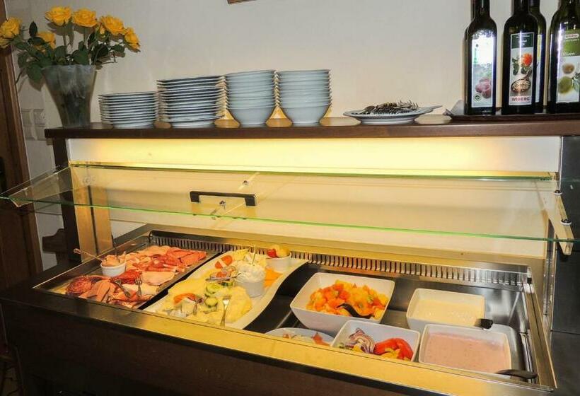 Landhotel Apartments Bauer