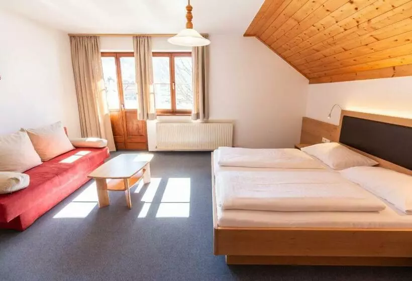 Landhotel   Apartments Bauer