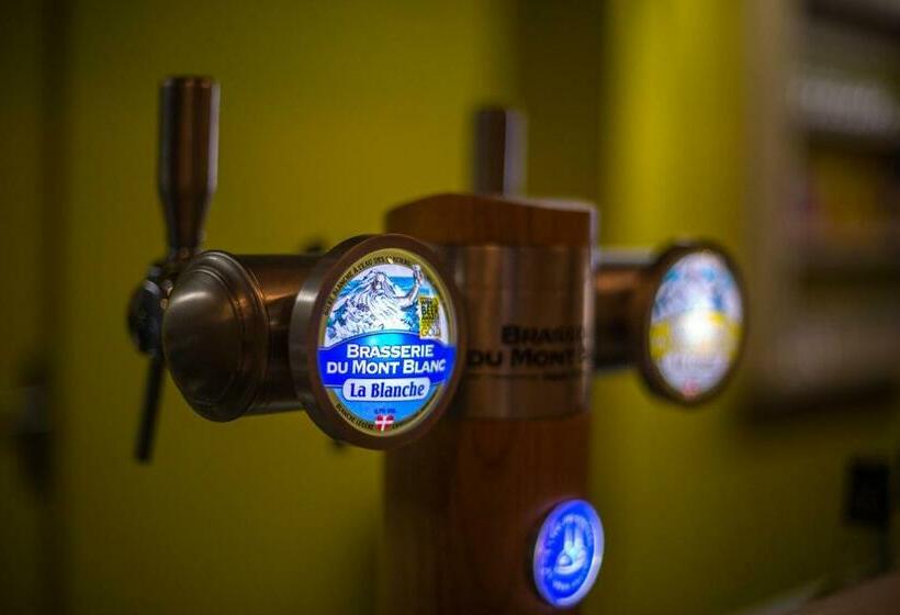 酒店 Hôtel Le Chamois D Or, Ussim Vacances Méribel