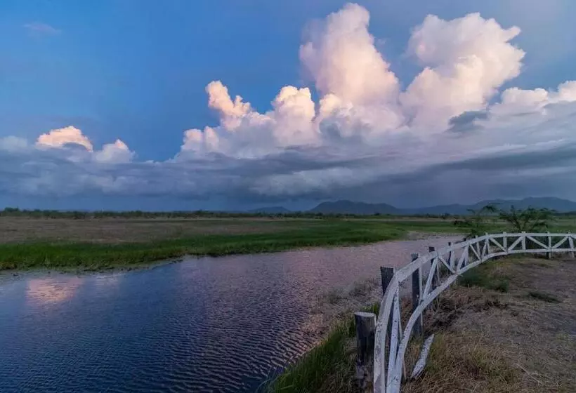 Hotelli Rancho Humo Estancia