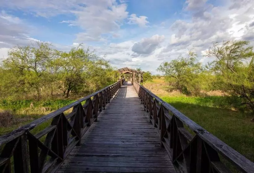 Hotelli Rancho Humo Estancia