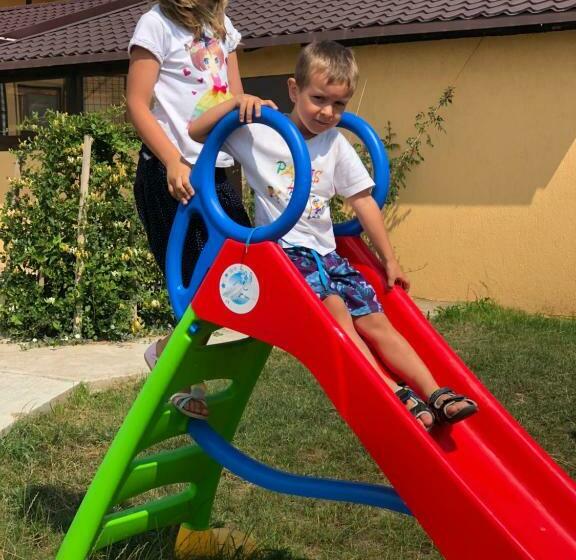 پانسیون Casa De La Corbu