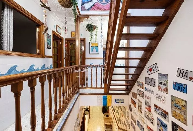 Majatalo Kite & Surf Nomad House