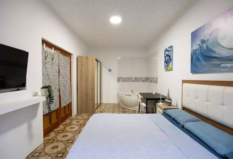 Majatalo Kite & Surf Nomad House