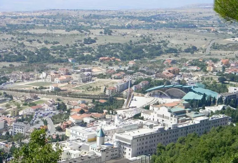 住宿加早餐  Santa Lucia