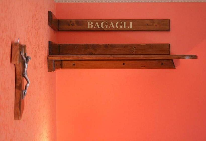 ベッドアンドブレックファースト Santa Lucia