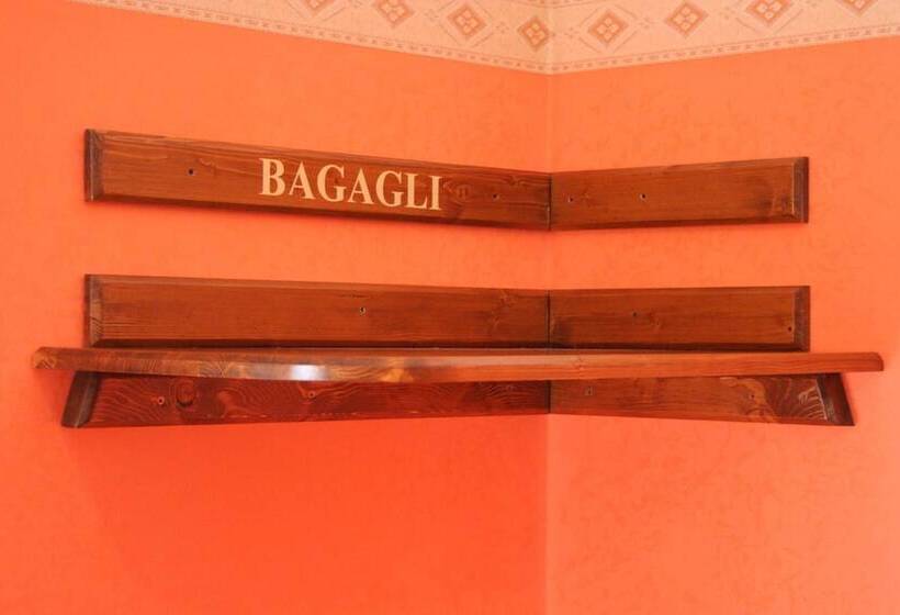 ベッドアンドブレックファースト Santa Lucia