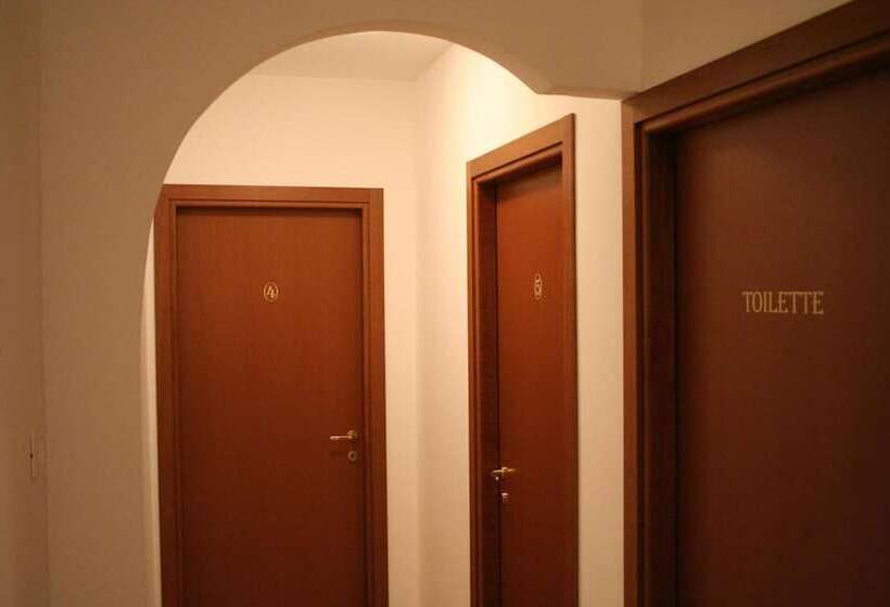 ベッドアンドブレックファースト Santa Lucia