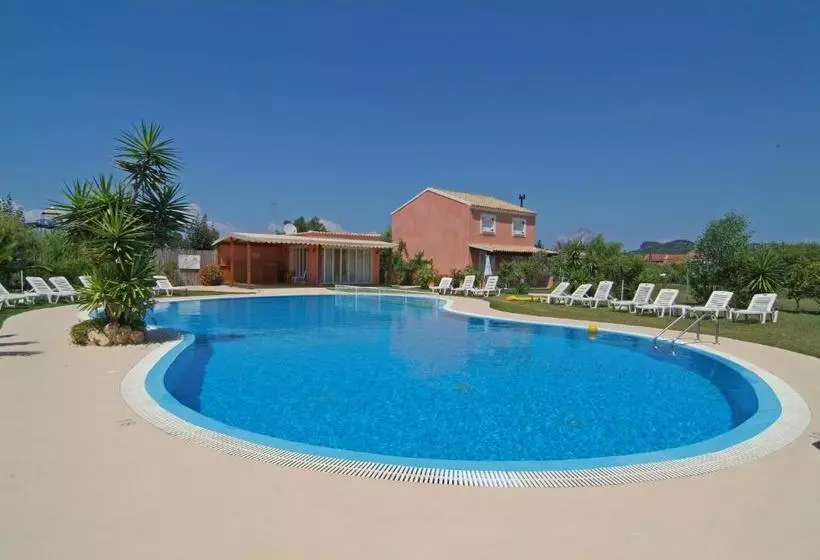 Chrysanthy Apartments