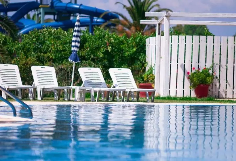 Chrysanthy Apartments