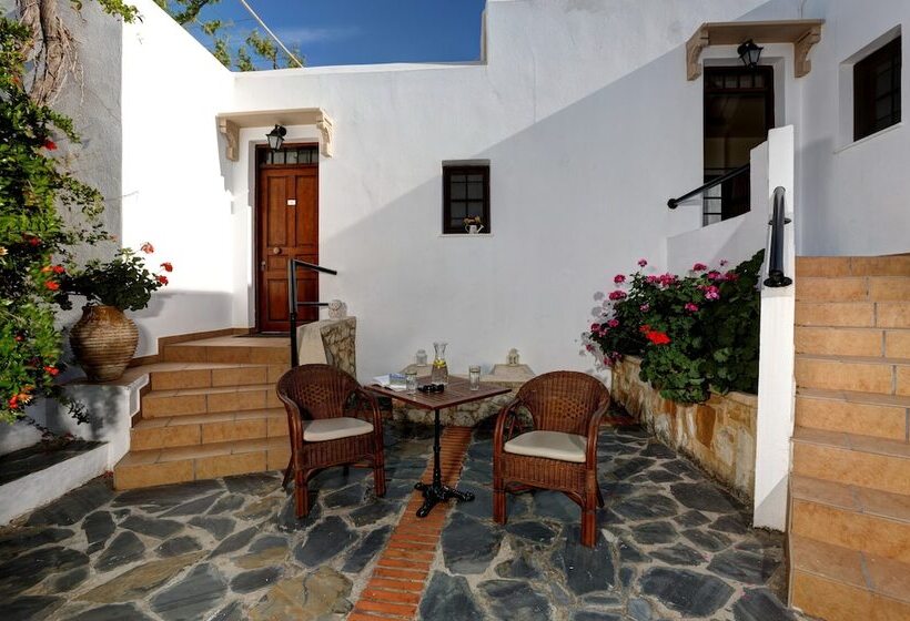 هتل Alianthos Suites