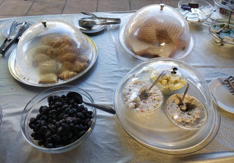 هتل Alianthos Suites