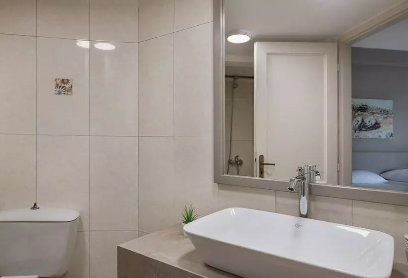 Hotel Alianthos Suites