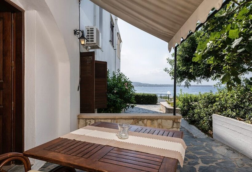 هتل Alianthos Suites