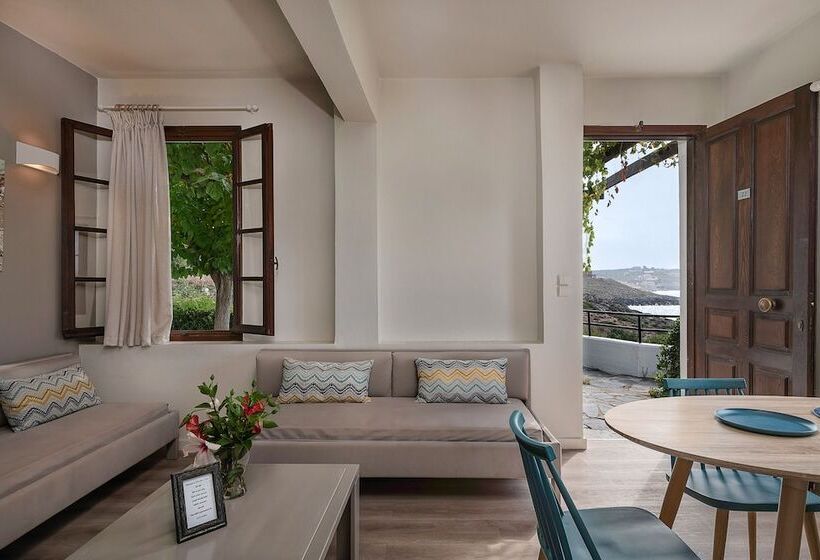 هتل Alianthos Suites