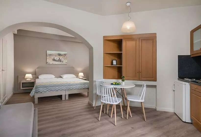 Hotel Alianthos Suites