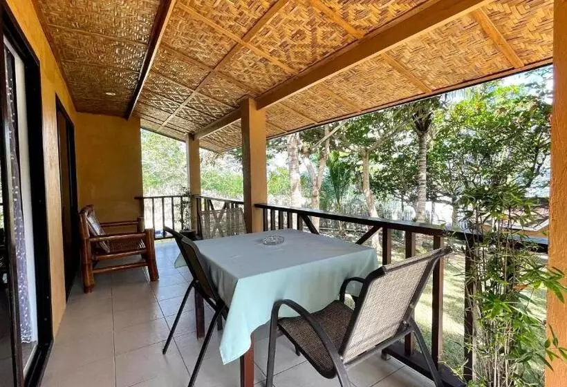 Hotel Anda White Beach Resort