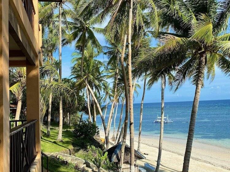 בית מלון כפרי Anda White Beach Resort