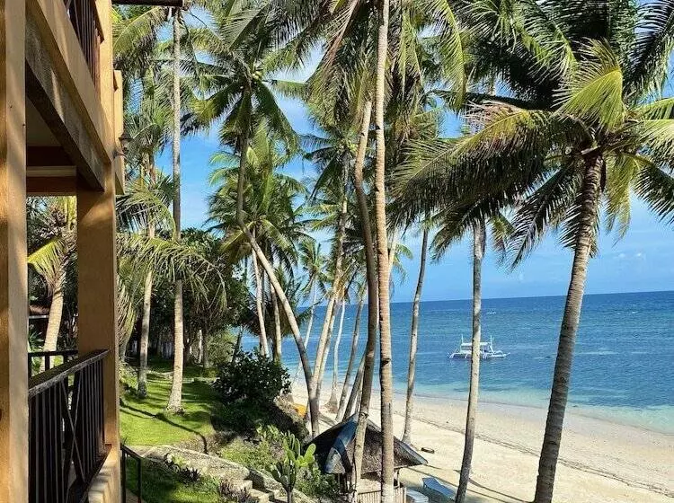 Hotel Anda White Beach Resort