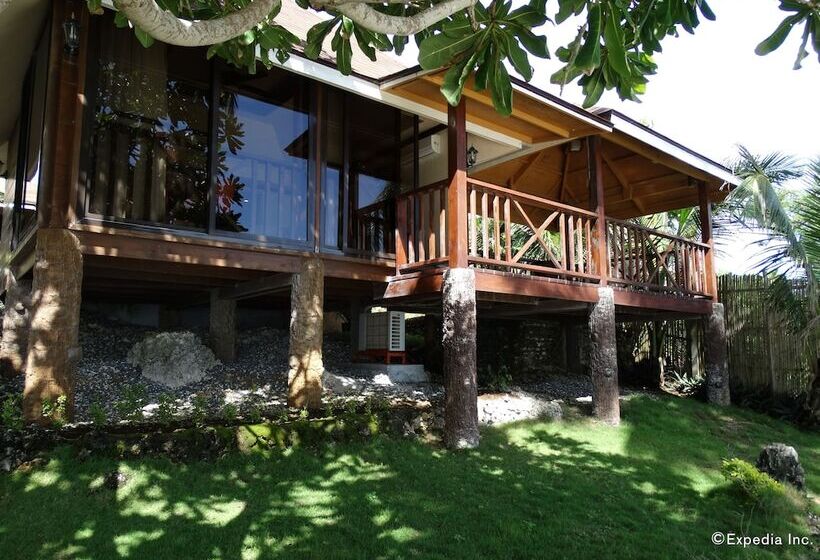 בית מלון כפרי Anda White Beach Resort