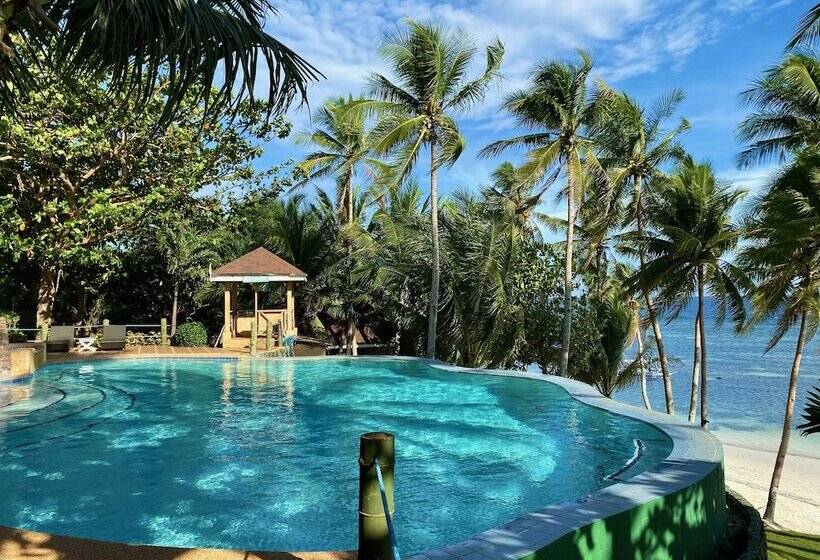 בית מלון כפרי Anda White Beach Resort