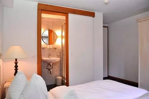 Отель De La Paix