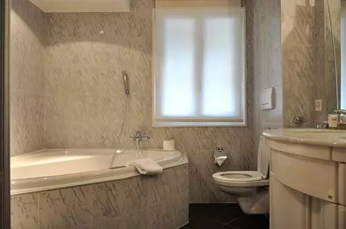 Отель De La Paix