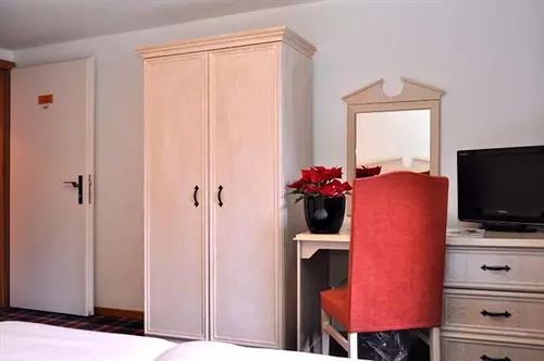 Отель De La Paix