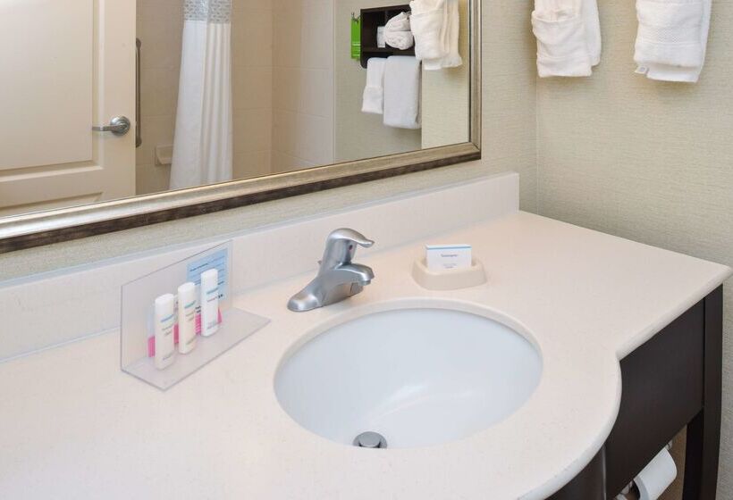 Отель Hampton Inn Milford
