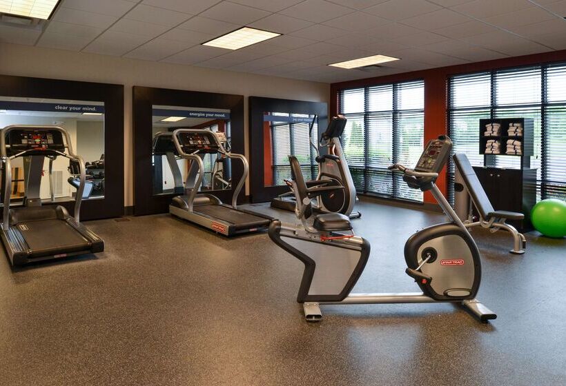 Отель Hampton Inn Milford