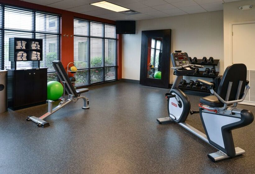 Отель Hampton Inn Milford