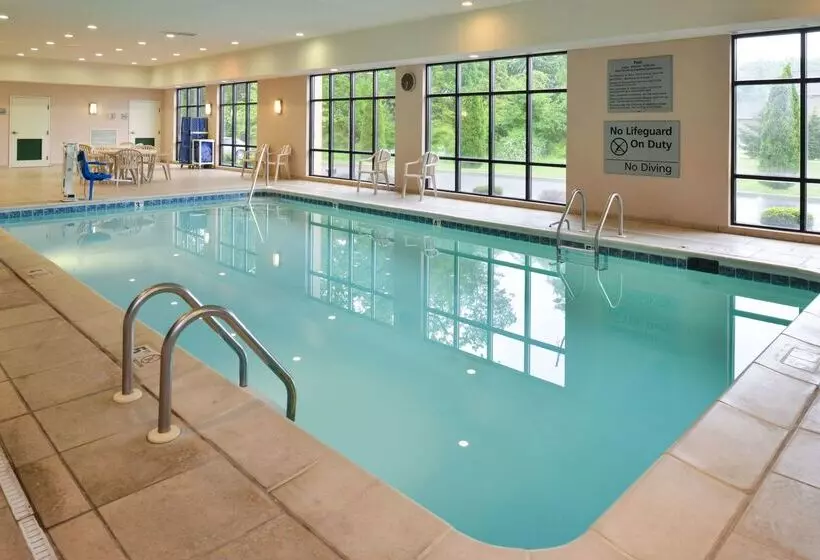 فندق Hampton Inn Milford