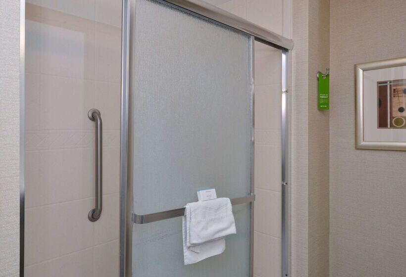 Отель Hampton Inn Milford