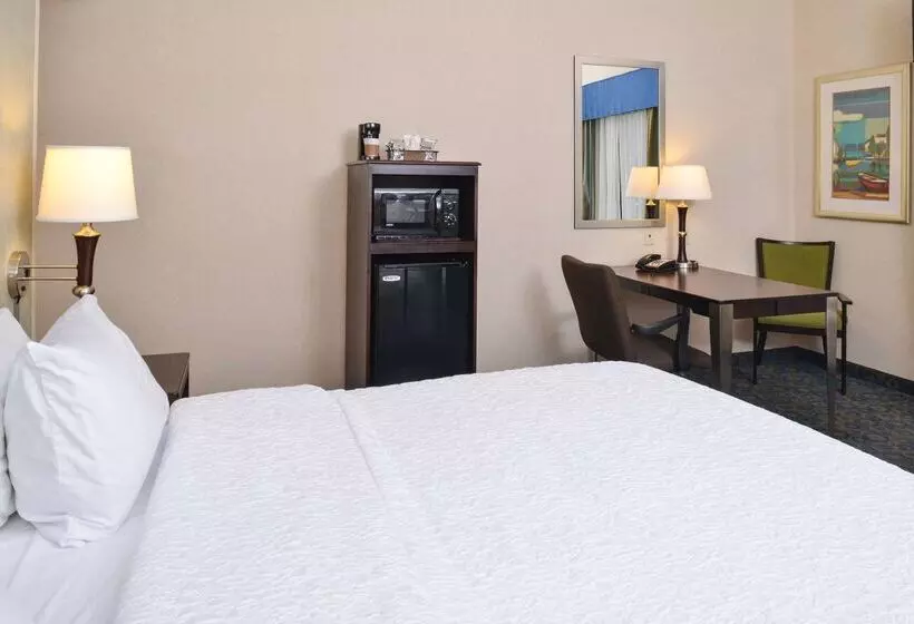 فندق Hampton Inn Milford