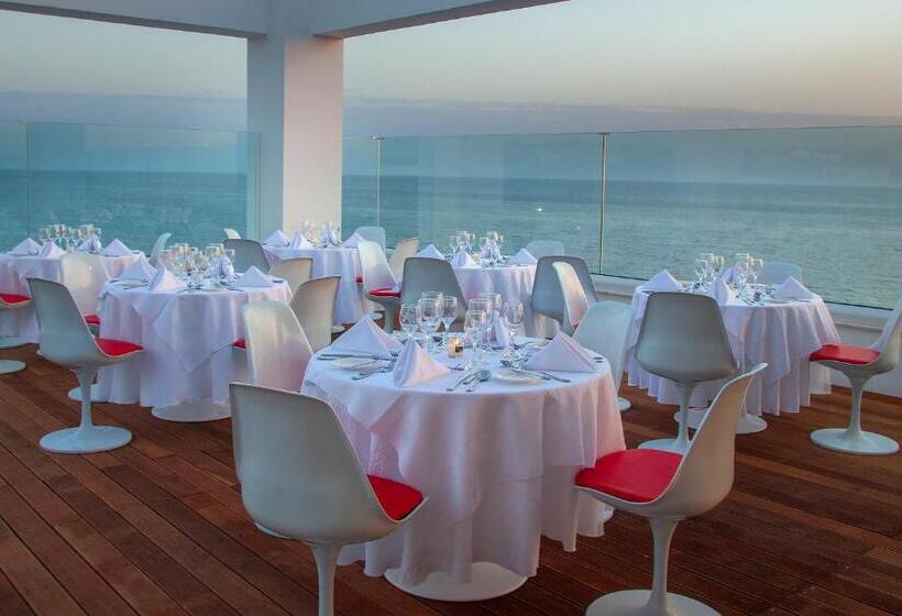 King Evelthon Beach Hotel & Resort