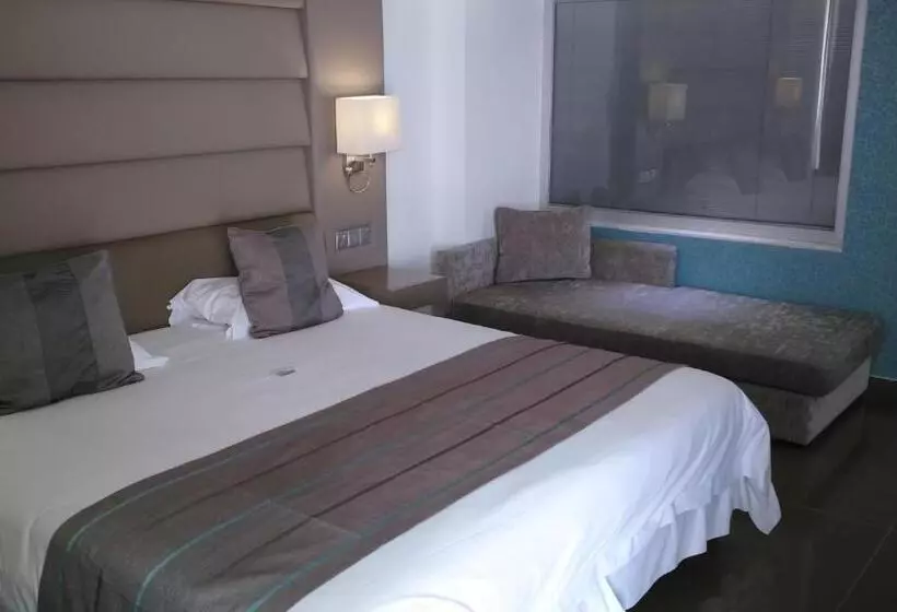 King Evelthon Beach Hotel & Resort