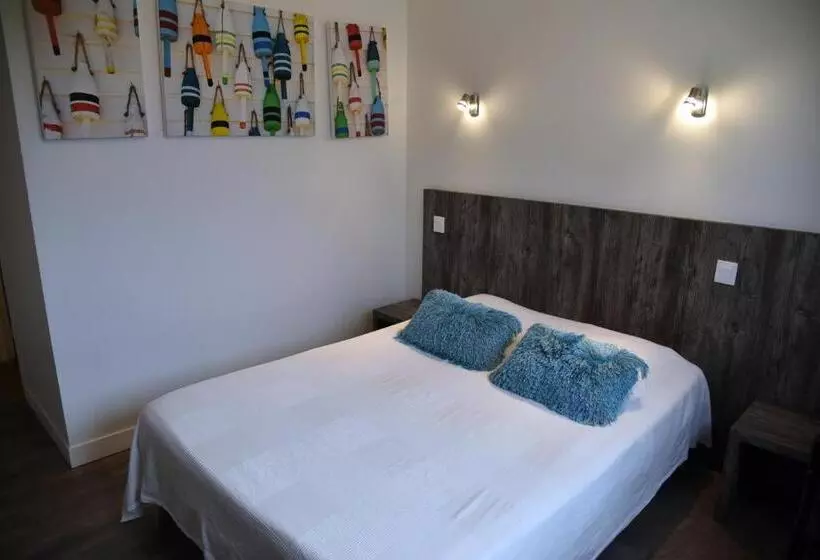 Отель La Marine